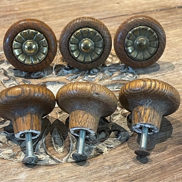 Vintage Wood with brass Round Drawer Door Pull Cabinet Knob 1 1/2” set of 6 - Picture 1 of 7